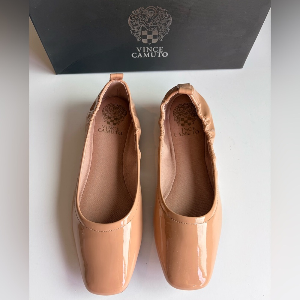 Vince Camuto Women's Ronjilta Nude Patent Flats